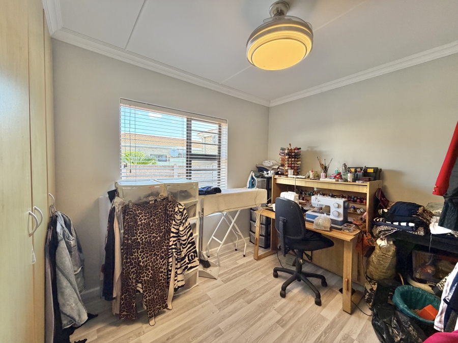 3 Bedroom Property for Sale in Jeffreys Bay Central Eastern Cape